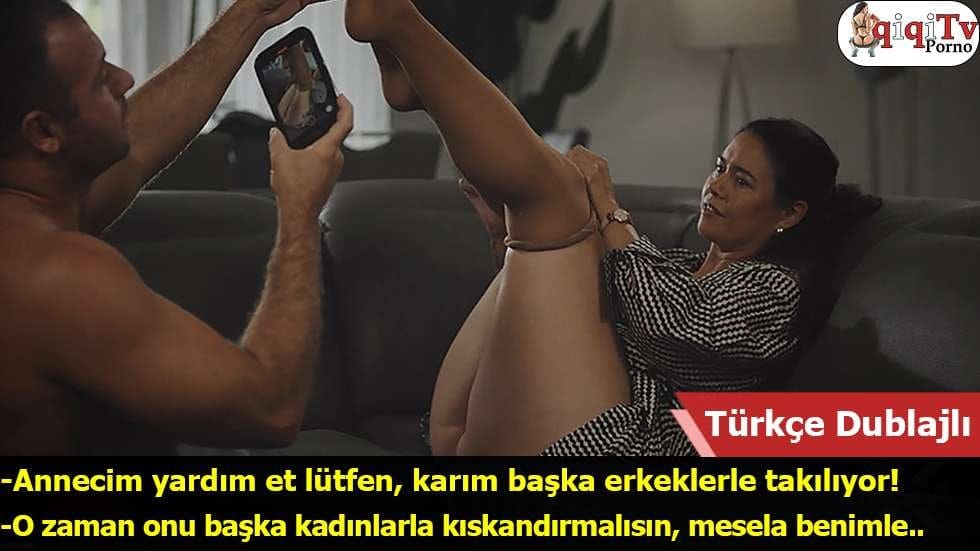 Liseli Kız ile Kütüphanede Gangbang